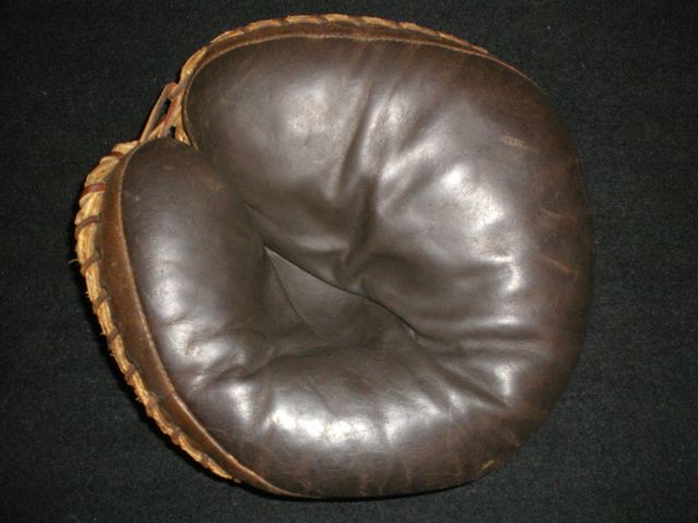 A.J. Reach Catchers Mitt 3 Front